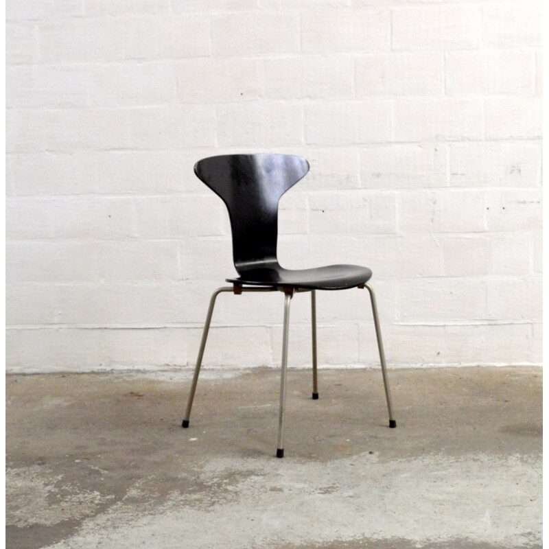 Fritz Hansen "3105 Mosquito" chair in black wood, Arne JACOBSEN - 1950s