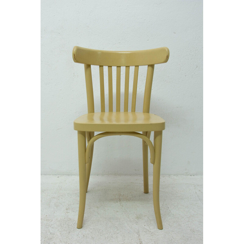 Vintage curved beech chair by Thonet 1950