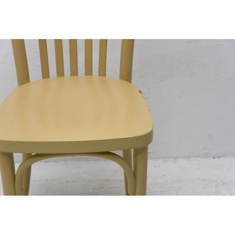 Vintage curved beech chair by Thonet 1950