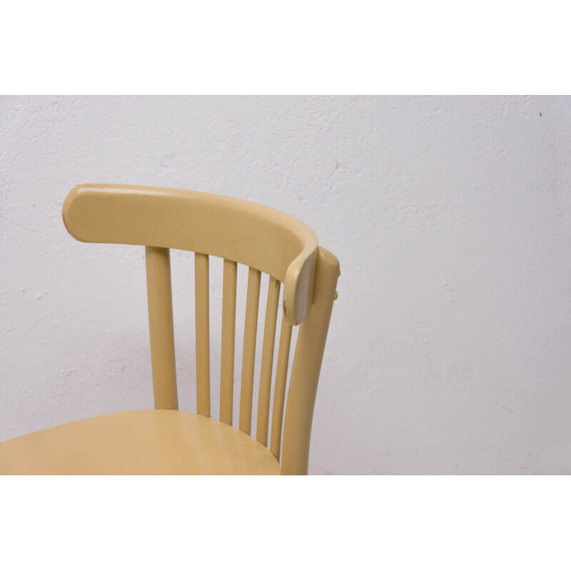 Vintage curved beech chair by Thonet 1950