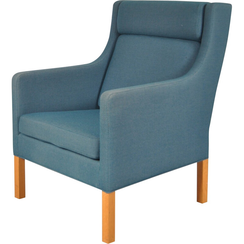 Danish Fredericia upholstered easy chair in wood and blue fabric, Børge MOGENSEN - 1960s