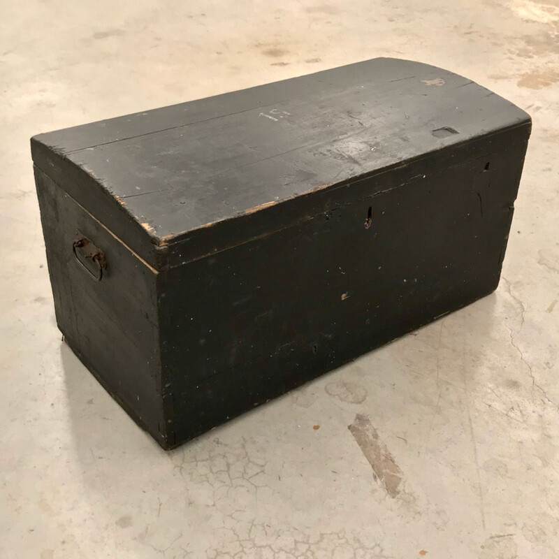 Schwarze Vintage-Kiste