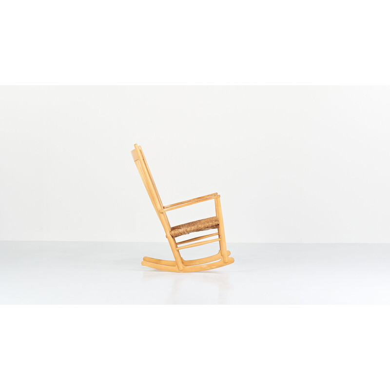 Vintage rocking chair Hans Wegne