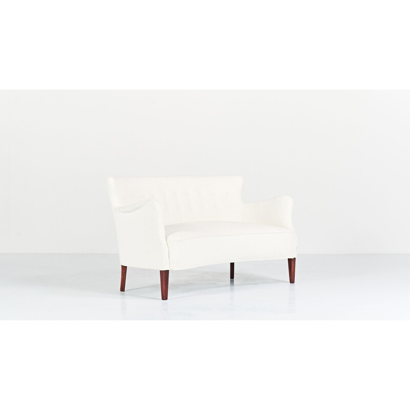 Vintage Frits Henningsen sofa concave Danemak 1940s