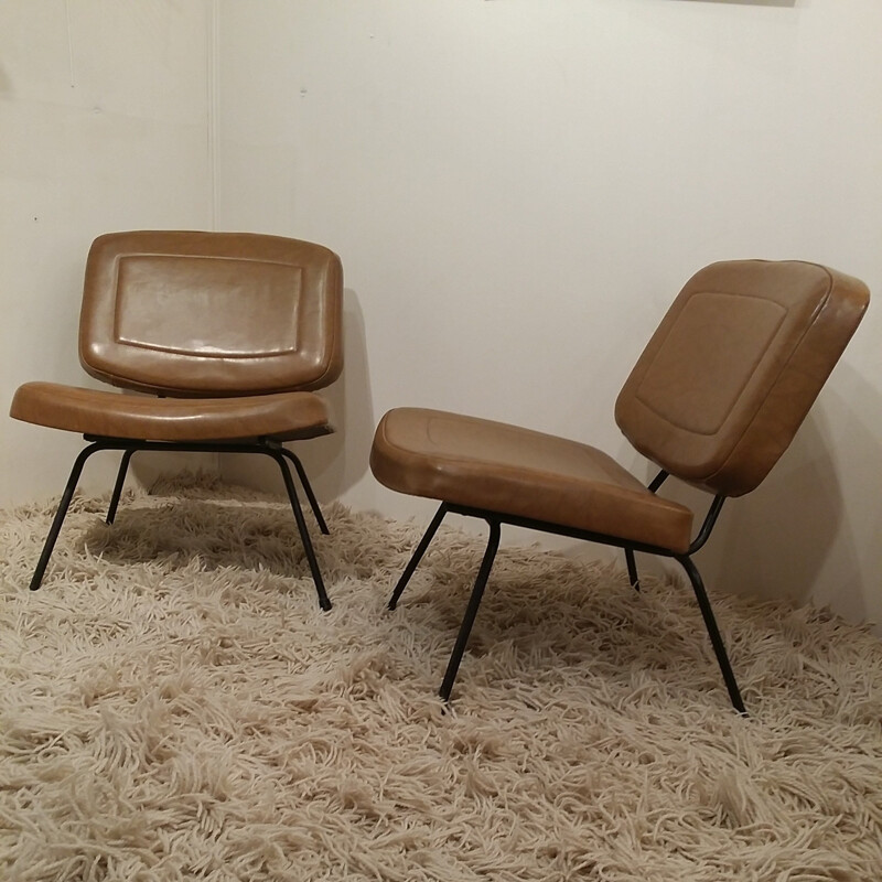Pair of brown "CM190" low chairs, Pierre PAULIN - 60