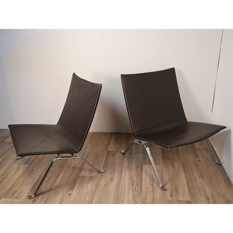 Pair of vintage PK22 armchairs by Poul Kjaerholm for Fritz Hansen