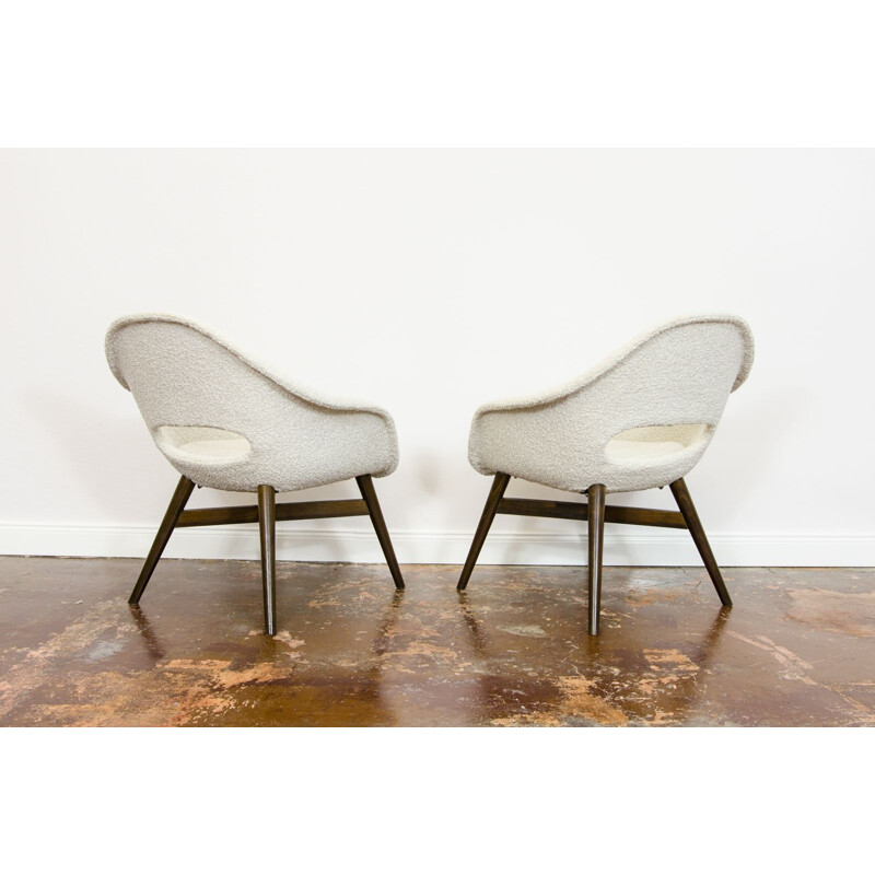 Paire de fauteuils vintage de Miroslav Navratil 1960