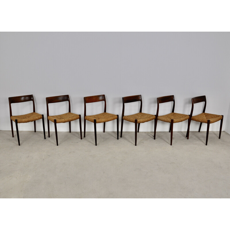 Lot de 6 chaises vintage Modèle 77 de Niels Møller pour J.L. Møllers