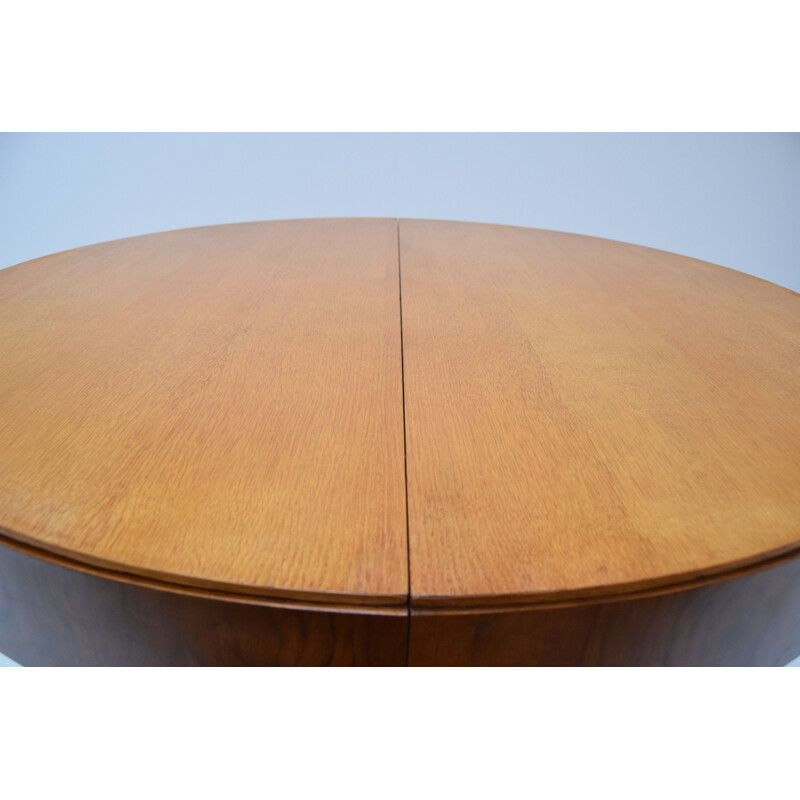 Vintage round wooden folding table by Jindrich Halabala, Czechoslovakia 1950