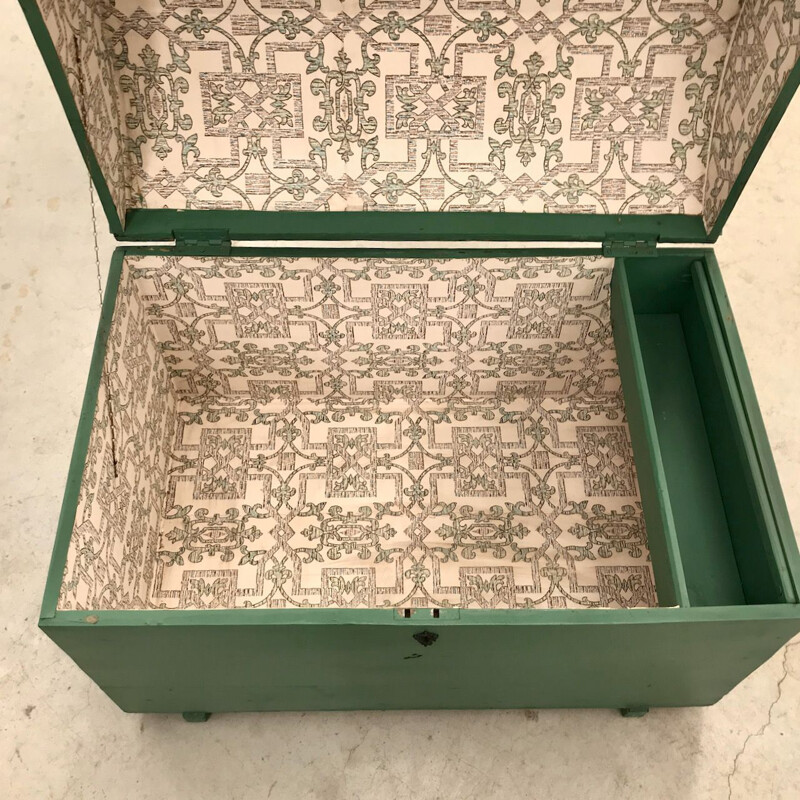 Baule vintage piegato verde