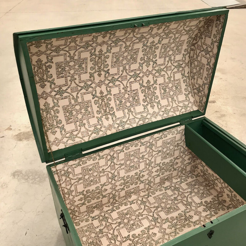 Green folded vintage trunk