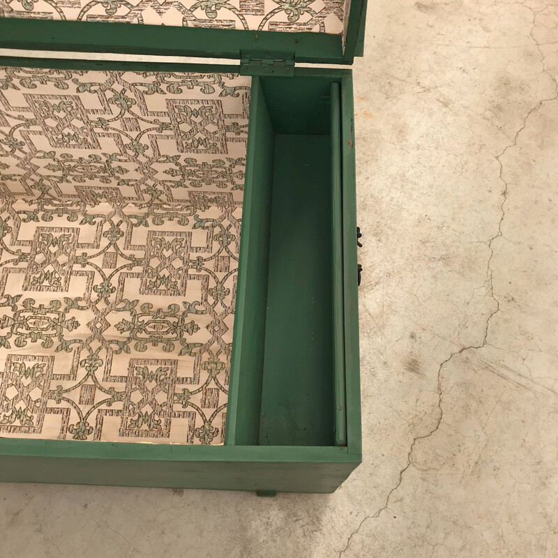 Baule vintage piegato verde