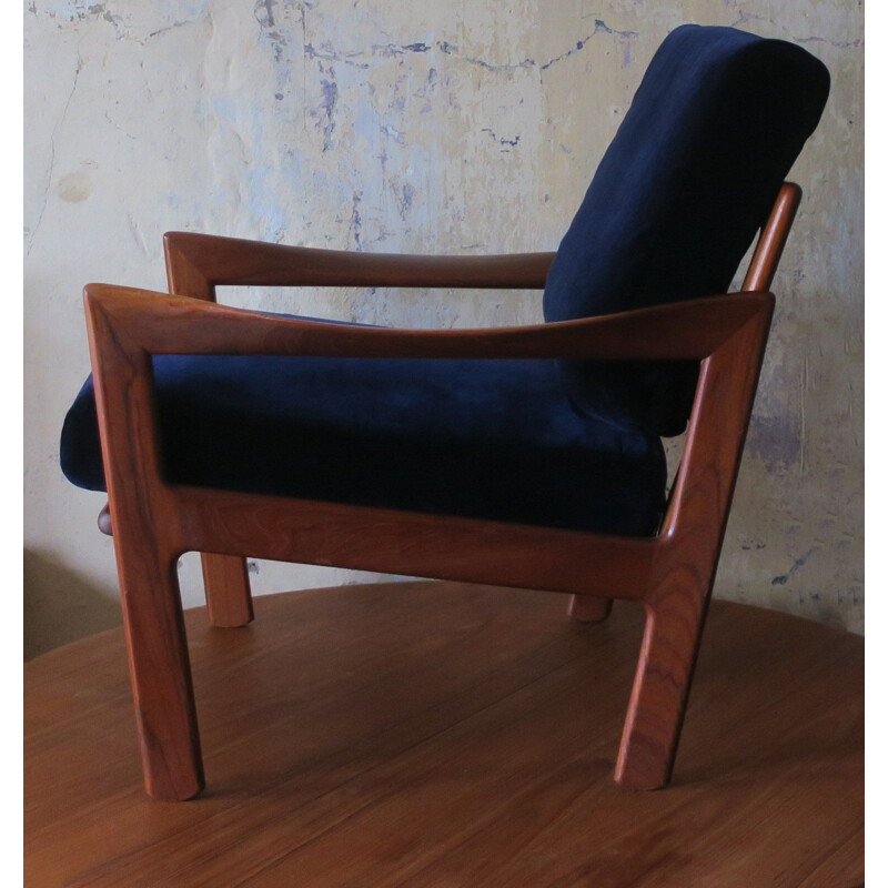 Vintage Teak and Blue Velvet Lounge Chair by Illum Wikkelsø for Niels Eilersen 1960s