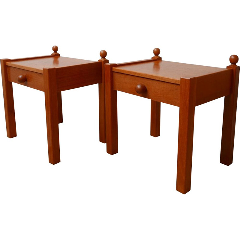 Paire de tables de chevet ou d'appoint vintage modernistes 1970