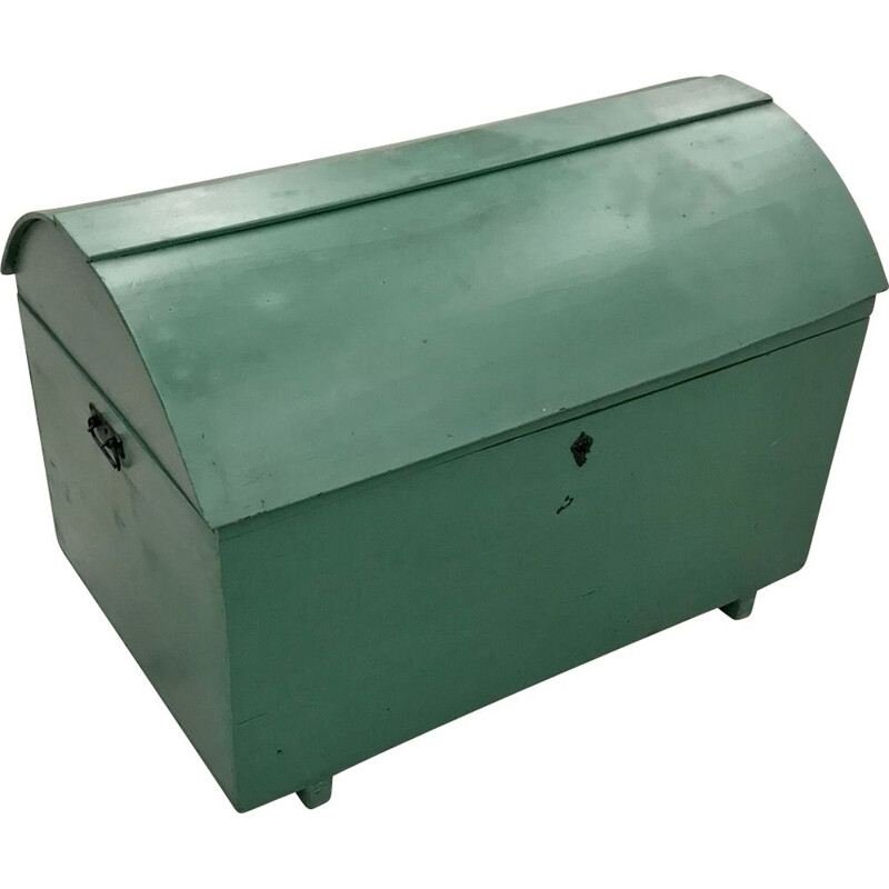 Green folded vintage trunk