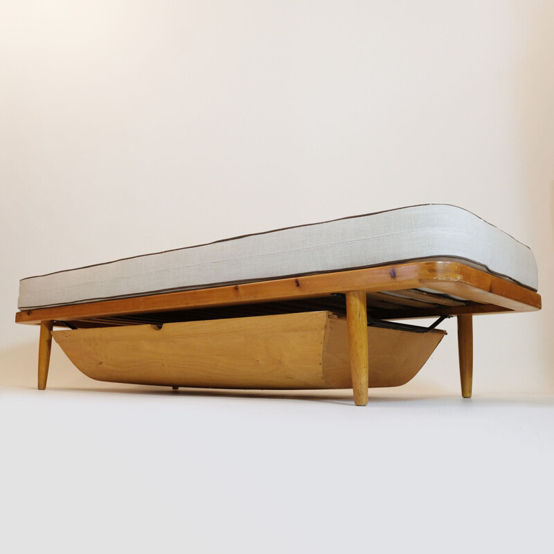 Vintage daybed in solid pine, Danish 1950s