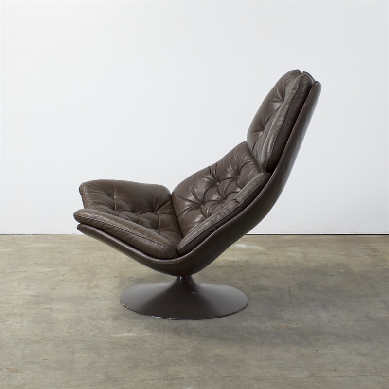 Artifort "F588" armchair with its ottoman in brown leather, Geoffrey HARCOURT - 1960s