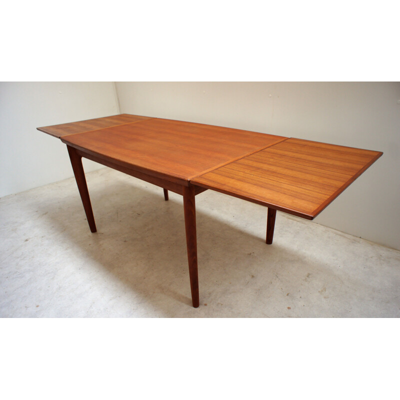 Vintage teak table Henning Kjaernulf scandinavian