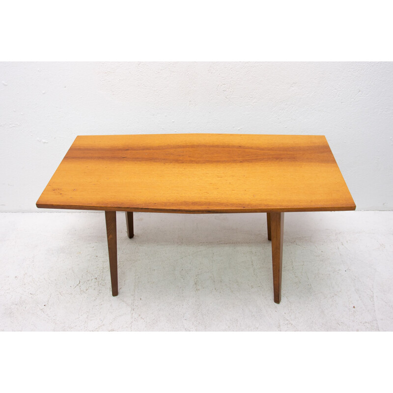 Mesa de centro vintage de madera de František Jirák para Tatra nábytok, Checoslovaquia 1960