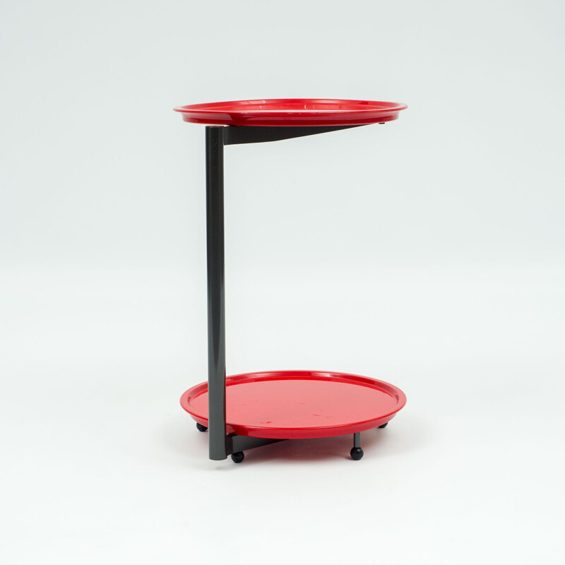 Vintage side table from Cassina, Memphis Style 1980s