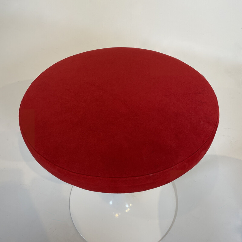 Vintage "Tulip" swivel stool in red alcantara by Eero Saarinen for Knoll International