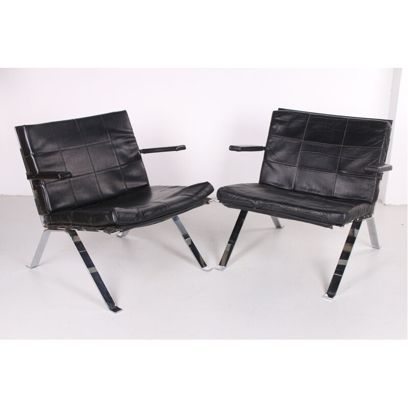 Pair of vintage Lounge Chairs by Hans Eichenberger for Girsberger 1960s 