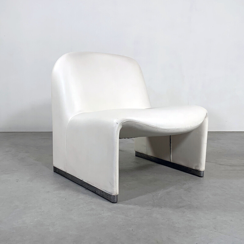 Vintage White Leather Alky Lounge Chair by Giancarlo Piretti for Castelli 1970s
