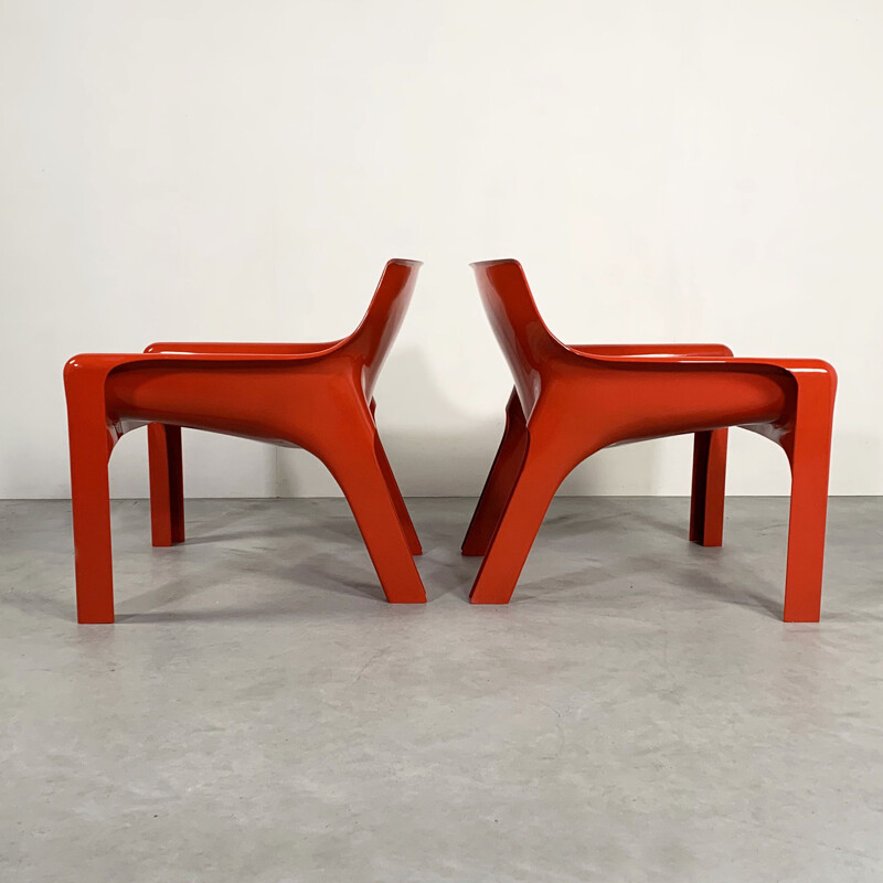 Pair of vintage Red Vicario Lounge Chairs by Vico Magistretti for Artemide 1970s