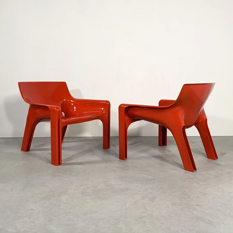 Pair of vintage Red Vicario Lounge Chairs by Vico Magistretti for Artemide 1970s