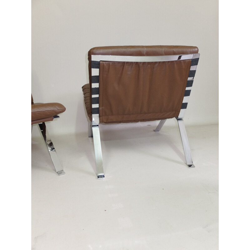 Paire de fauteuils lounge Girsberger Heinrich en cuir brun et acier chromé - 1960