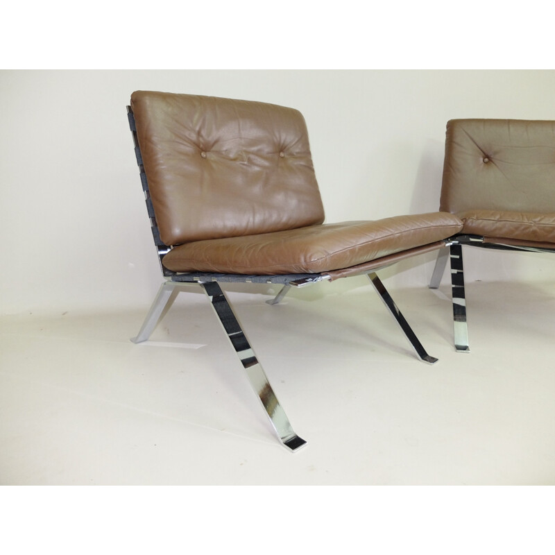 Paire de fauteuils lounge Girsberger Heinrich en cuir brun et acier chromé - 1960