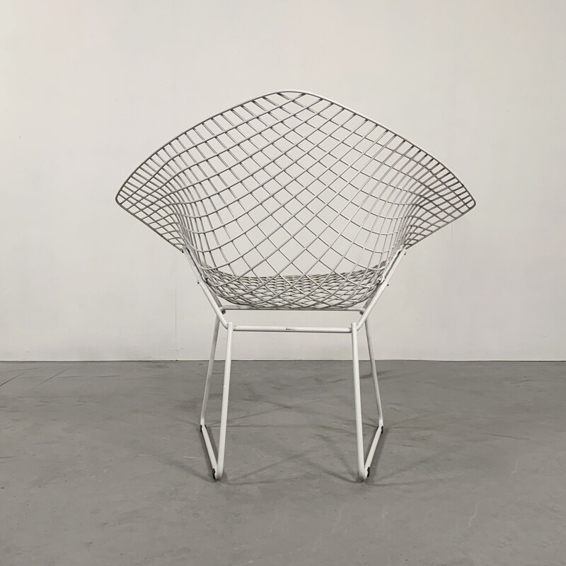 Vintage White Diamond Chair by Harry Bertoia for Knoll 1970s