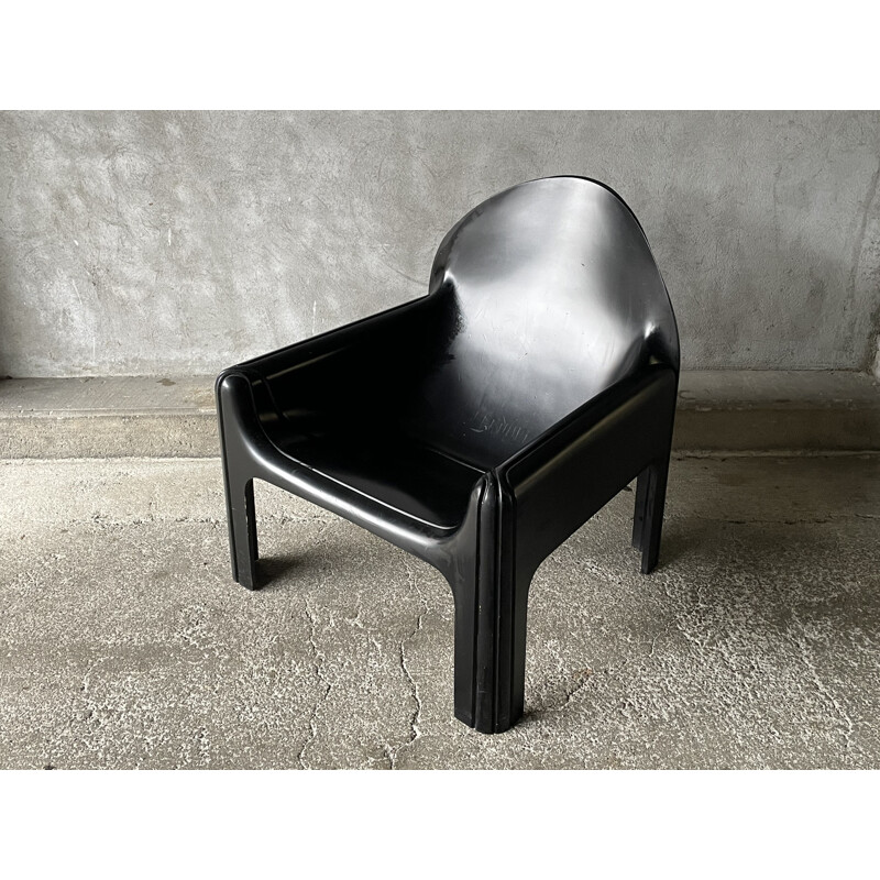 Poltrona vintage di Gae Aulenti per Kartell 1980