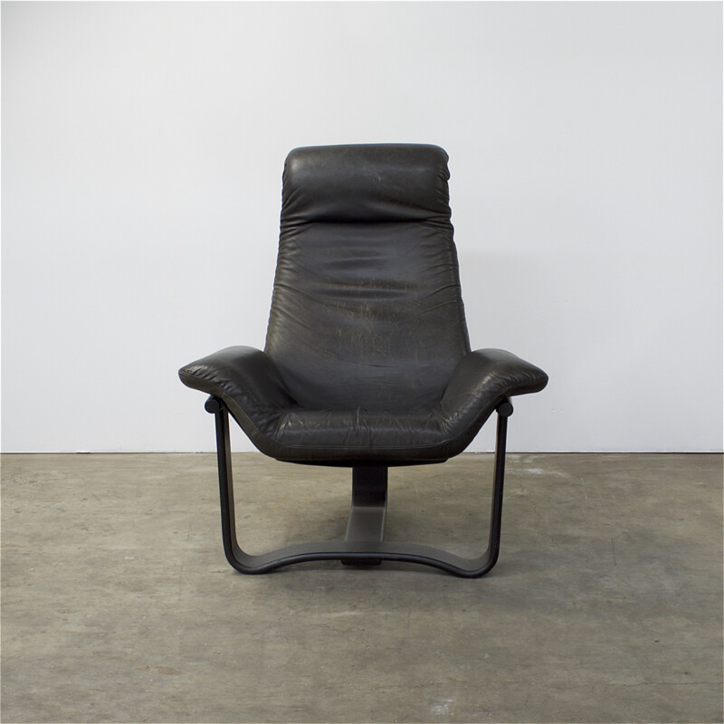 Westnofa easy chair in wood and black leather, Ingmar RELLING - 1970s