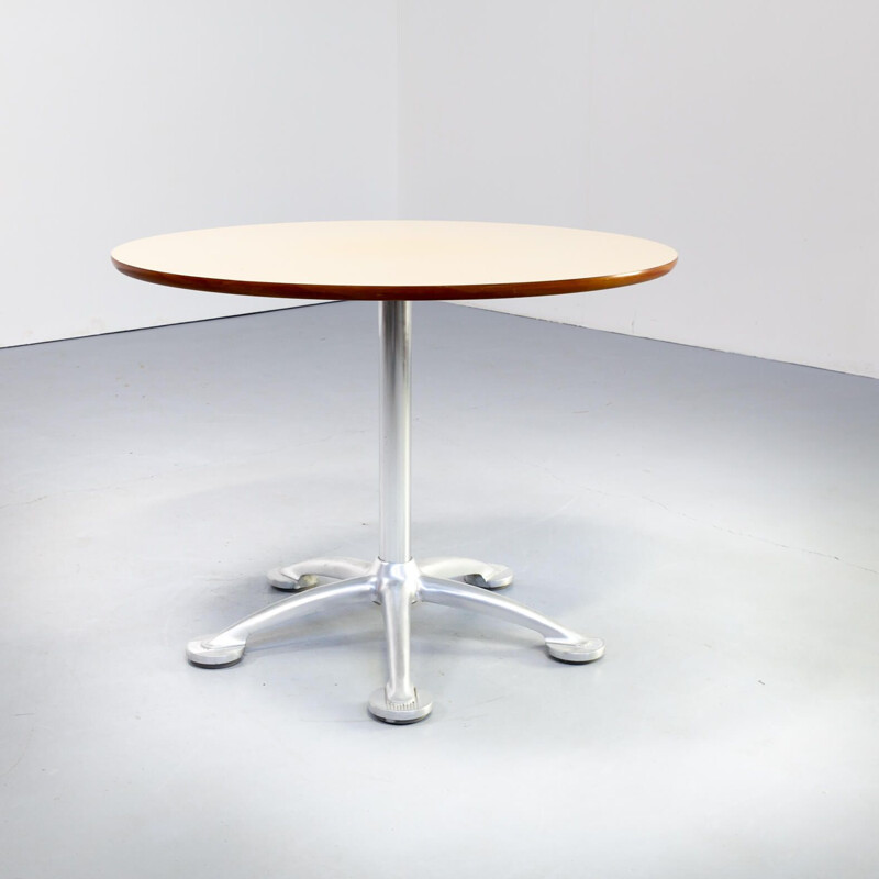 Vintage Jorge Pensi round dining table for Amat3 1980s
