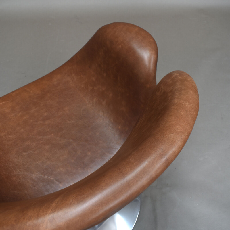 Vintage F594 en tulip swivel Midi chair in leather by Pierre Paulin, Netherlands 1960s