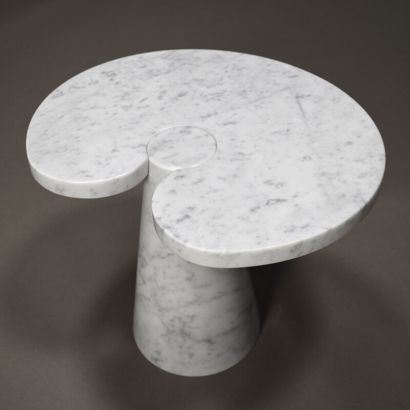 Vintage "Eros" side table in white Carrara marble by Angelo Mangiarotti for Skipper, Italy 1970s