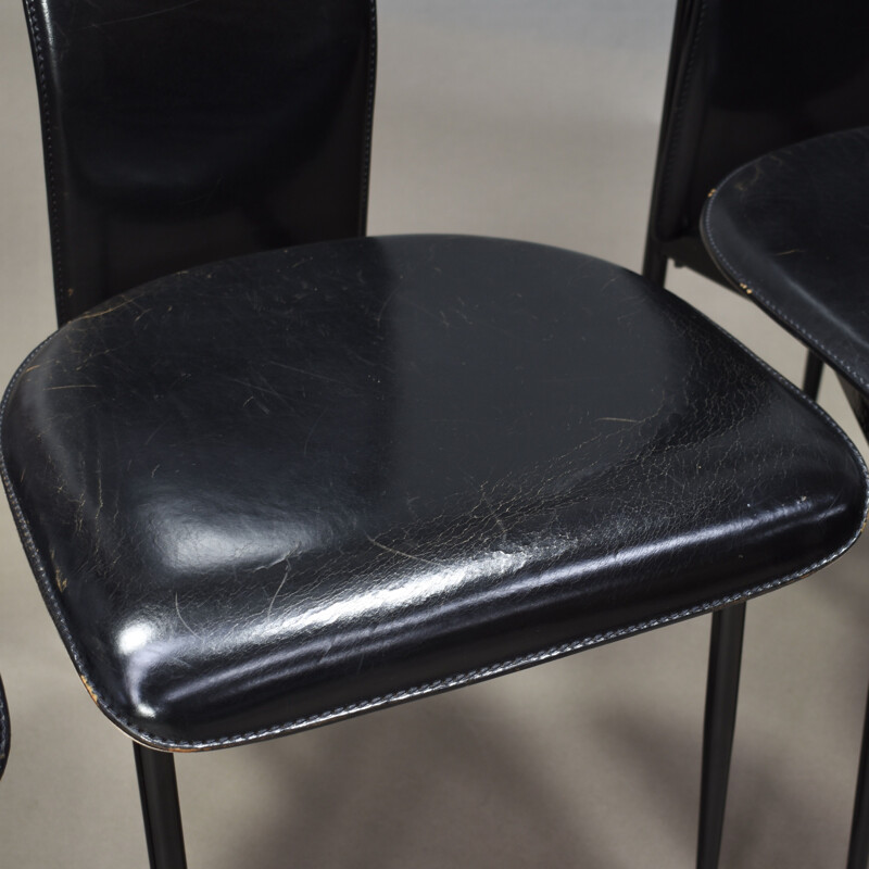 Set of 6 vintage dining chairs in black leather by Giancarlo Vegni and Gianfranco Gualtierotti for Fasem, Italy 1980.