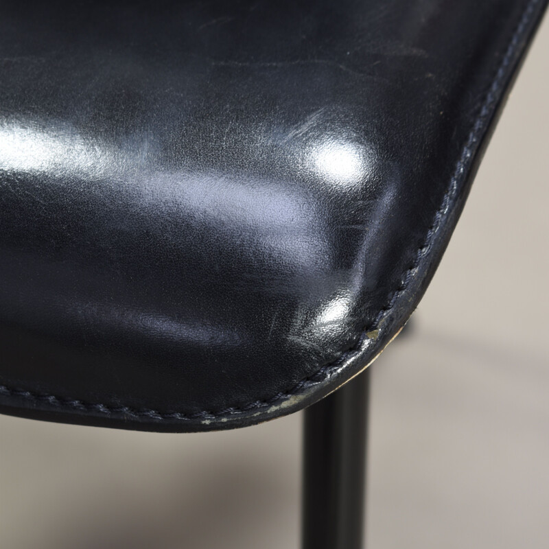 Set of 6 vintage dining chairs in black leather by Giancarlo Vegni and Gianfranco Gualtierotti for Fasem, Italy 1980.