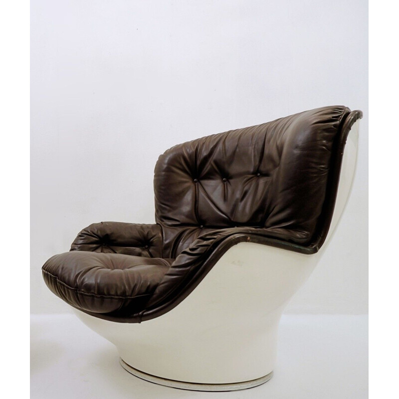 Paire de fauteuils vintage en cuir de Michel pour Airborne International 1968