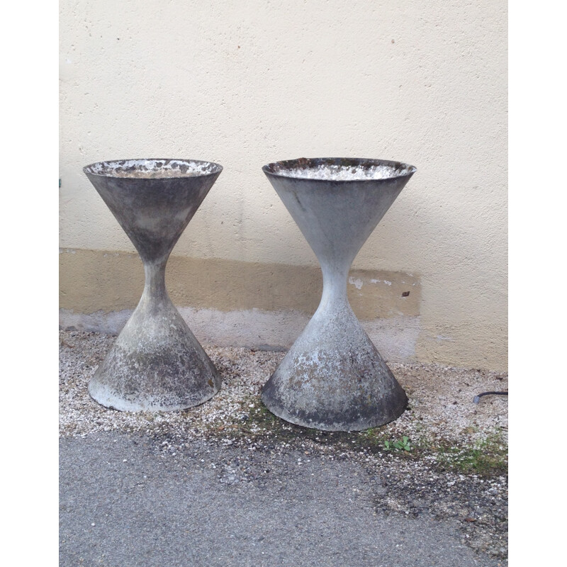 Pair of Eternit hourglass sculptures in concrete and eternit, Anton BEE & Willy GUHL - 1950s