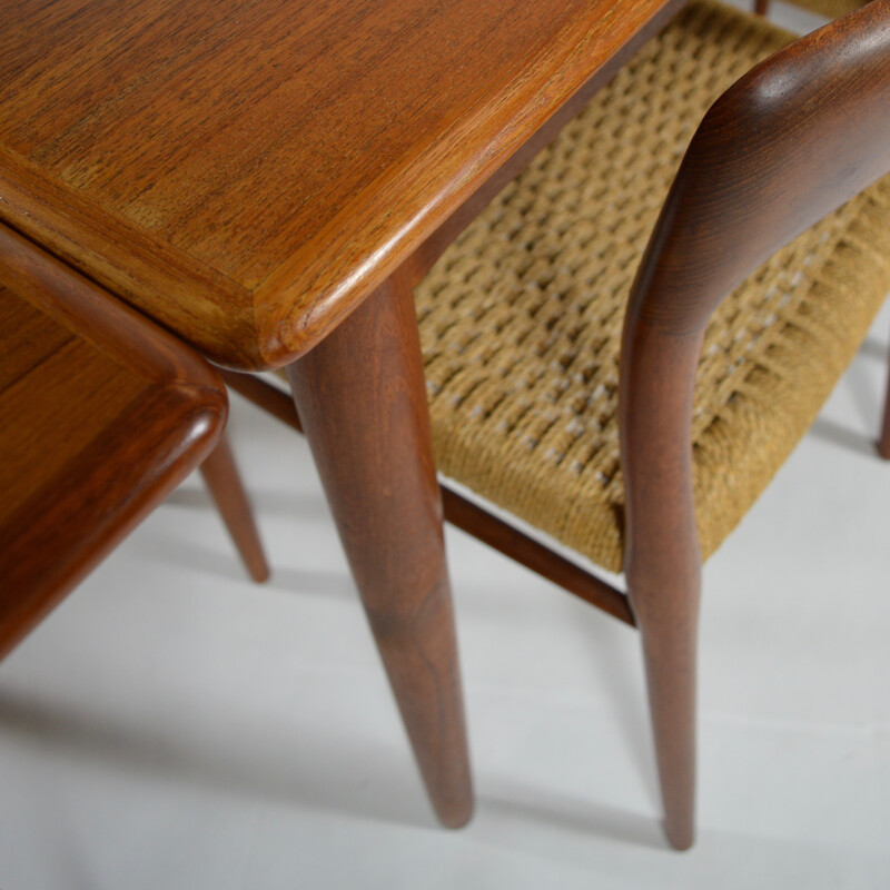 JL Møller Møbelfabrik dining set with 8 "No 75" chairs, Niels O. MØLLER - 1950s