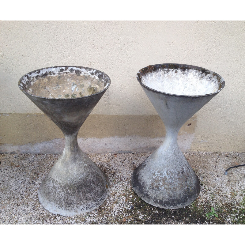 Pair of Eternit hourglass sculptures in concrete and eternit, Anton BEE & Willy GUHL - 1950s