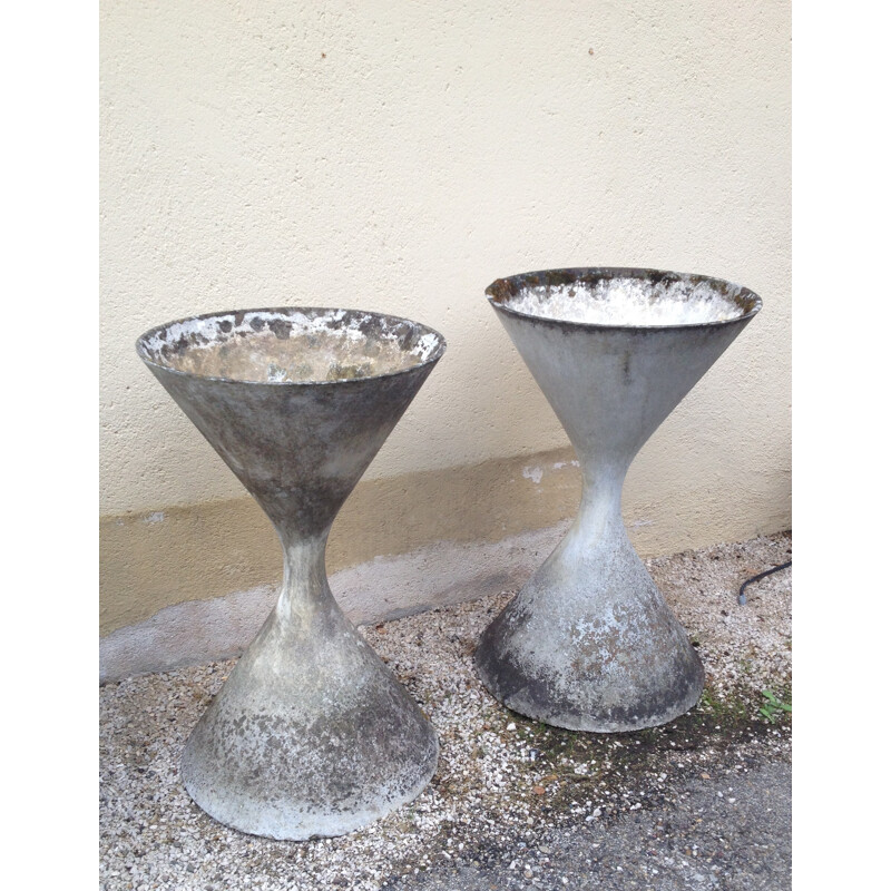 Pair of Eternit hourglass sculptures in concrete and eternit, Anton BEE & Willy GUHL - 1950s