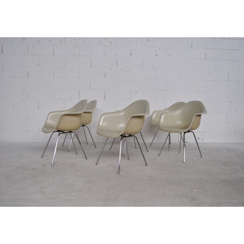 Set of 6 Herman Miller "Dax" armchairs in beige fiberglass, Charles & Ray EAMES - 1960s