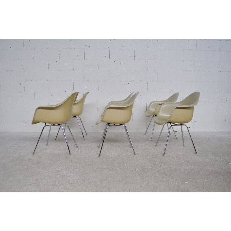 Set of 6 Herman Miller "Dax" armchairs in beige fiberglass, Charles & Ray EAMES - 1960s