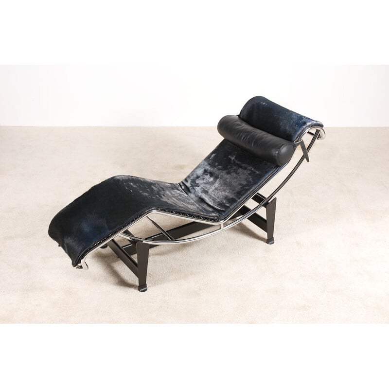 Vintage lounge stoel van Le Corbusier, Pierre Jeanneret en Charlotte Perriand 1928