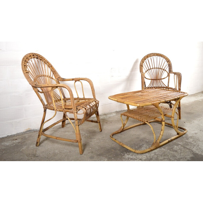 Set of chairs and coffee table in rattan - 1950s