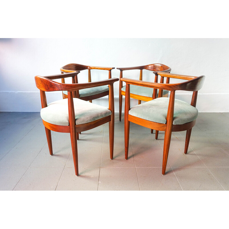 Set of 4 vintage chairs by Hans Wegner, Portugal 1960