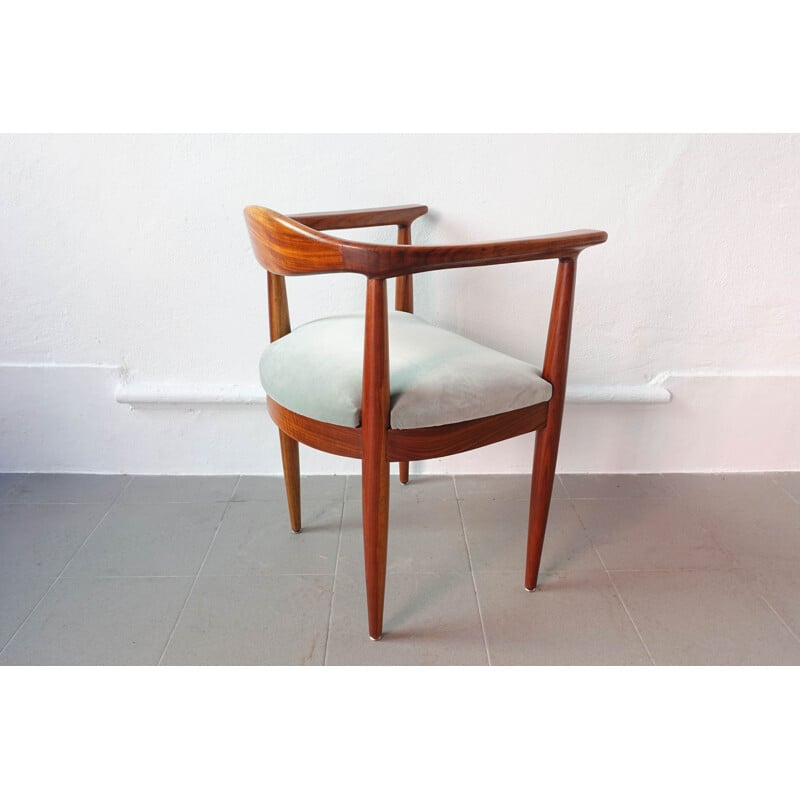 Set of 4 vintage chairs by Hans Wegner, Portugal 1960